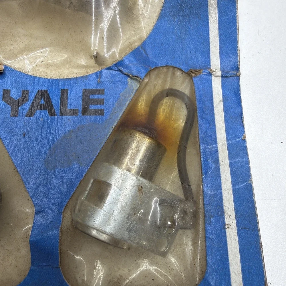 YALE IGNITION TUNE-UP KIT  USED ON G-54C CONTINENTAL F162 ENGINE VINTAGE